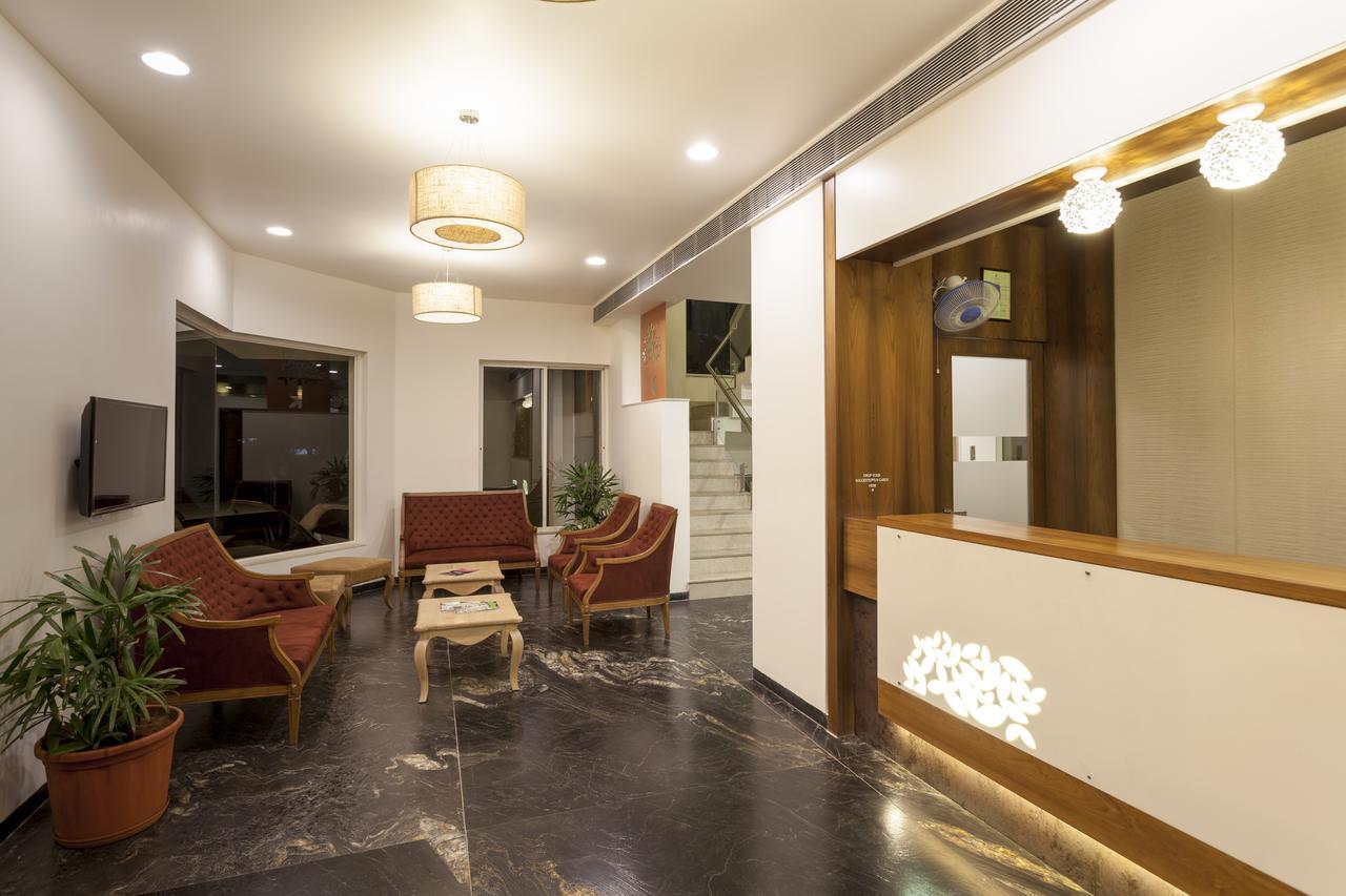 Hotel K Tree - A Boutique Hotel Kolhápur Kültér fotó