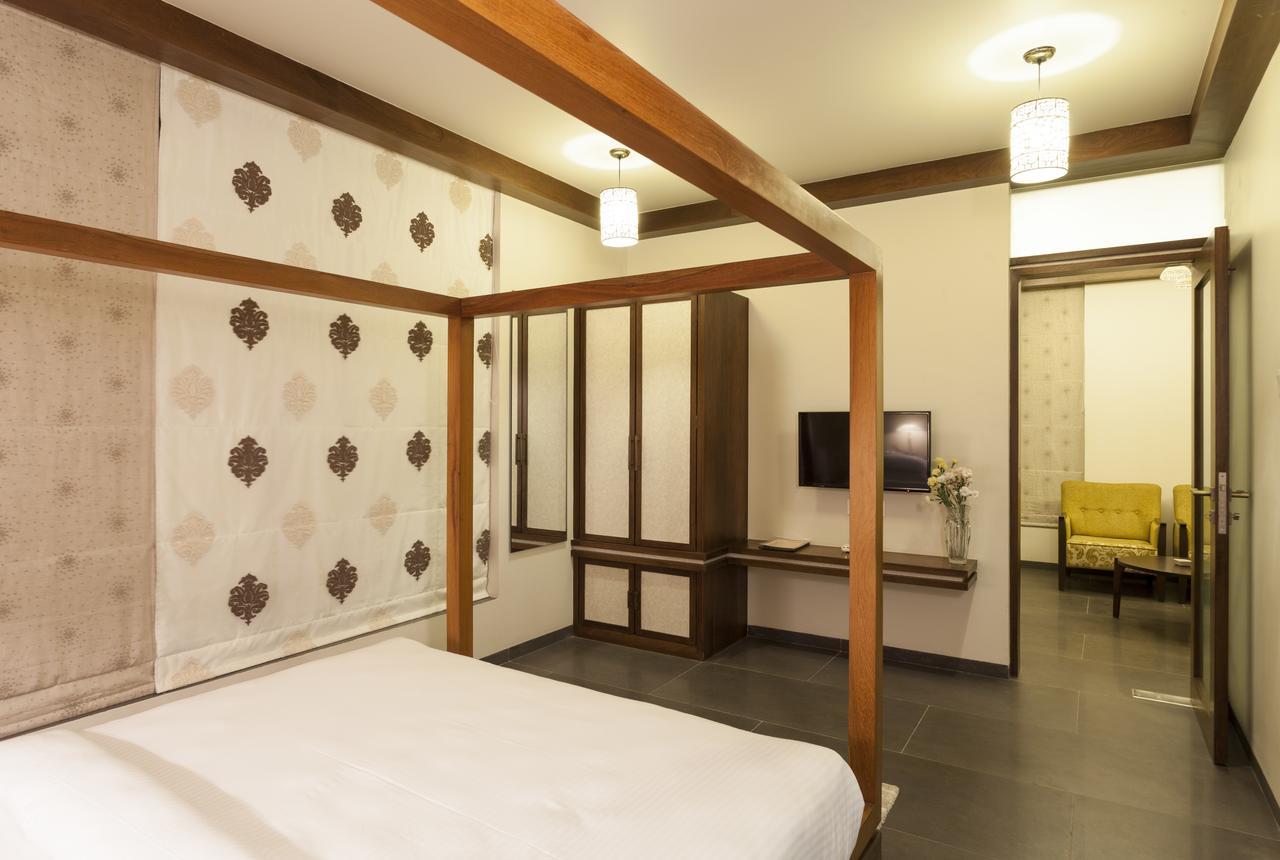 Hotel K Tree - A Boutique Hotel Kolhápur Kültér fotó